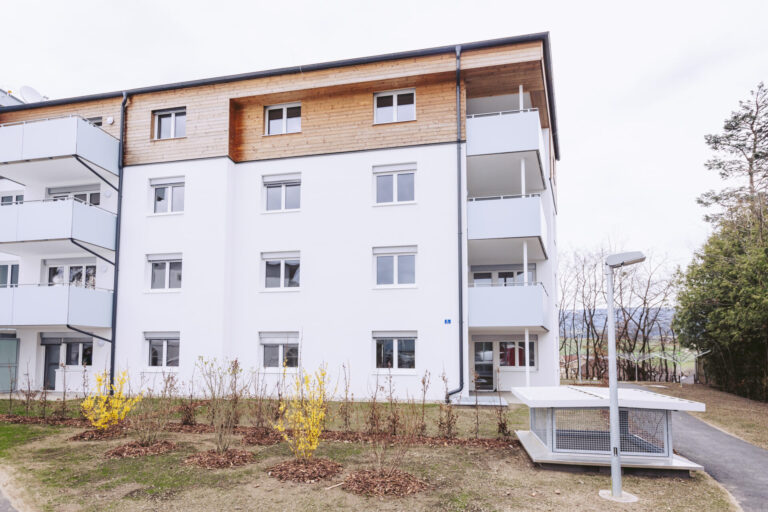 Stadtgemeinde Althofen: „Schlüsselerlebnis“ für zwölf neue, glückliche Mieterinnen und Mieter