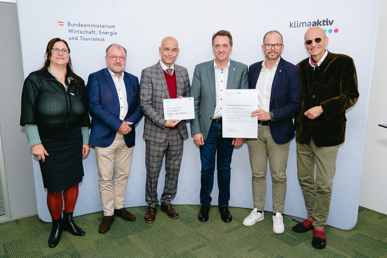 klimaaktiv Bauen und Sanieren in Kärnten: Wirtschaftsministerium zeichnet 40 nachhaltige Bauprojekte und Bauvorhaben aus – 11 davon von der meine Heimat