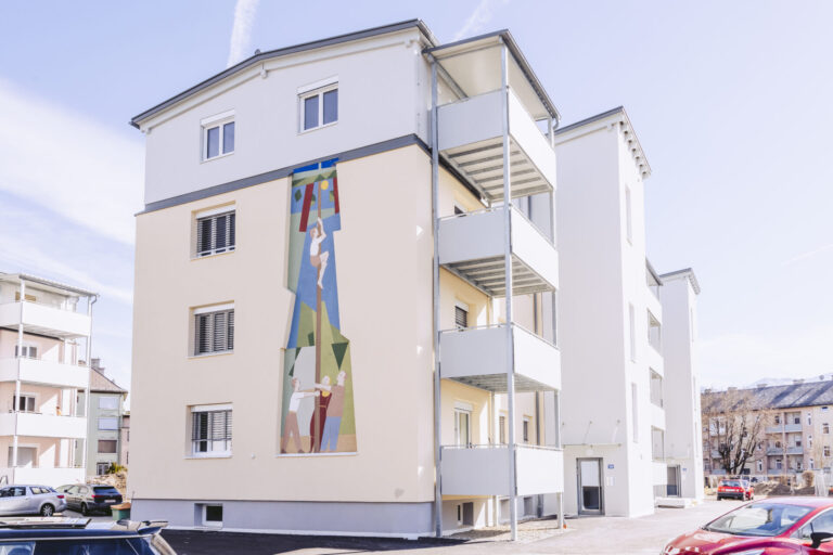 Hoch hinaus: Moderner, neuer Wohnraum ohne Flächenversiegelung